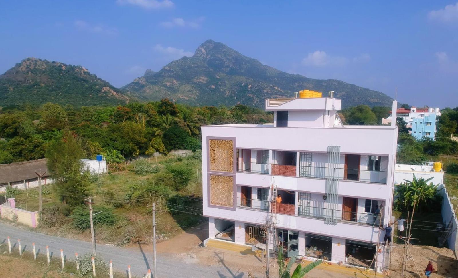 Om Lingeswaran Home Stay Tiruvannámalaj Kültér fotó