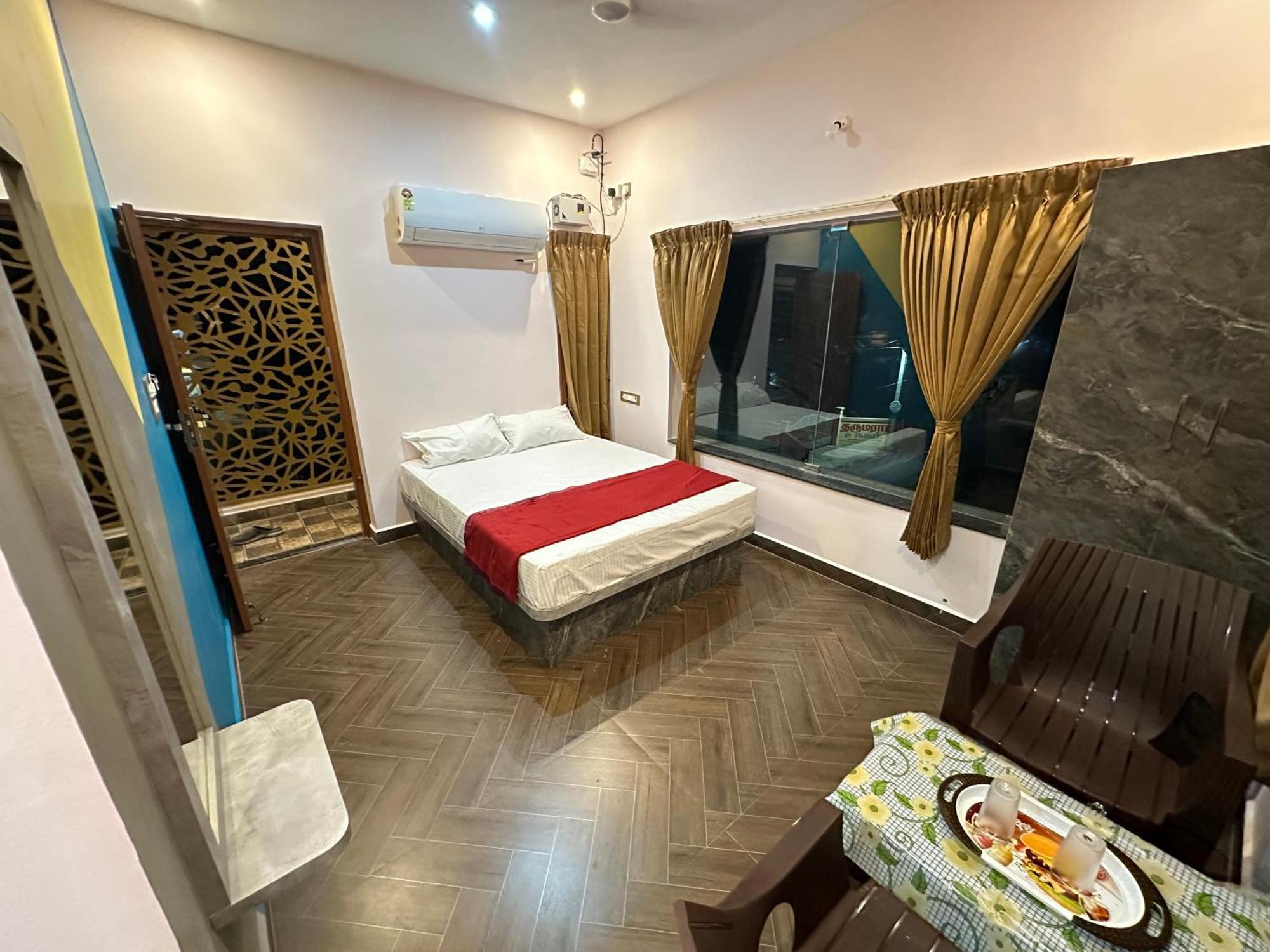 Om Lingeswaran Home Stay Tiruvannámalaj Kültér fotó